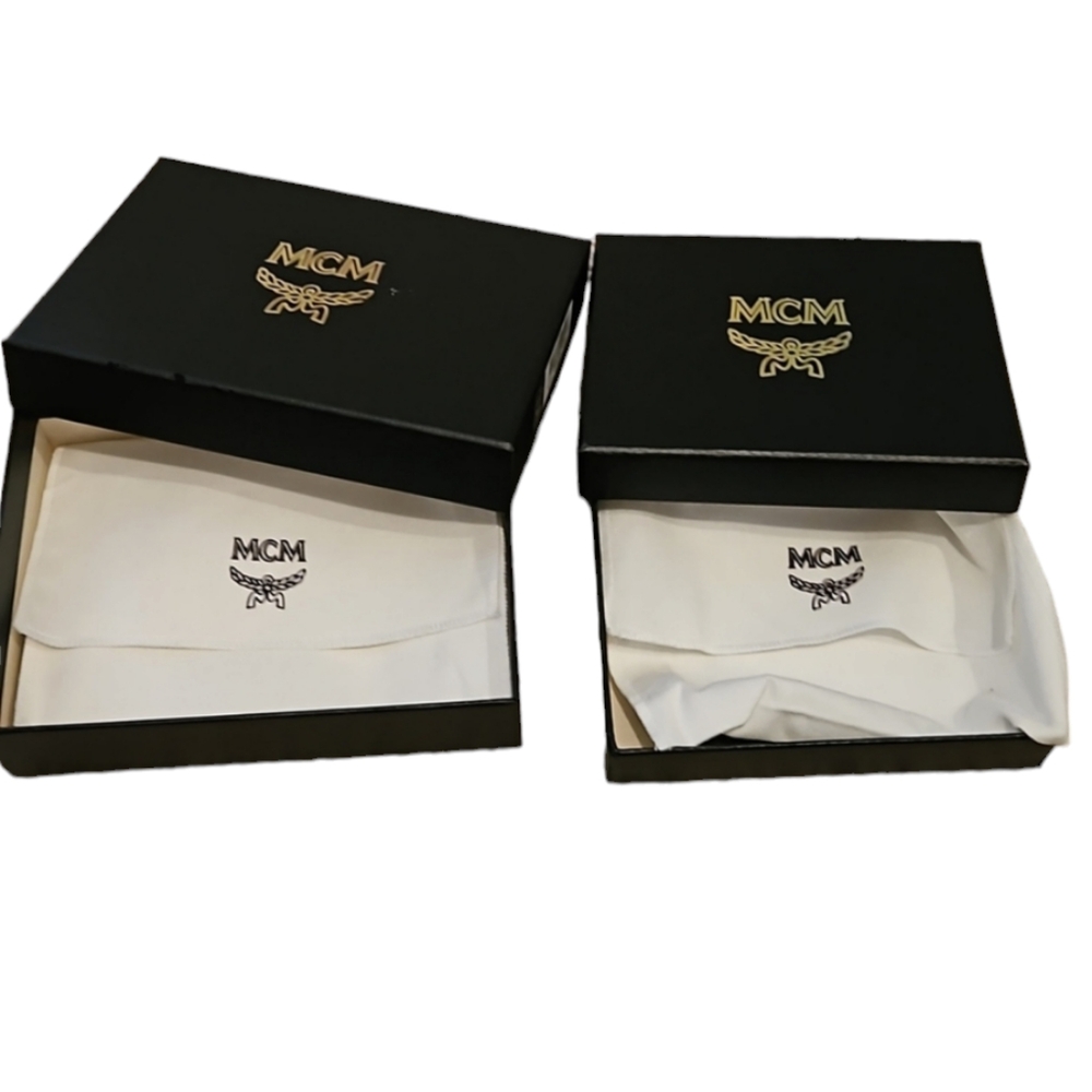 NEW MCM wallet box